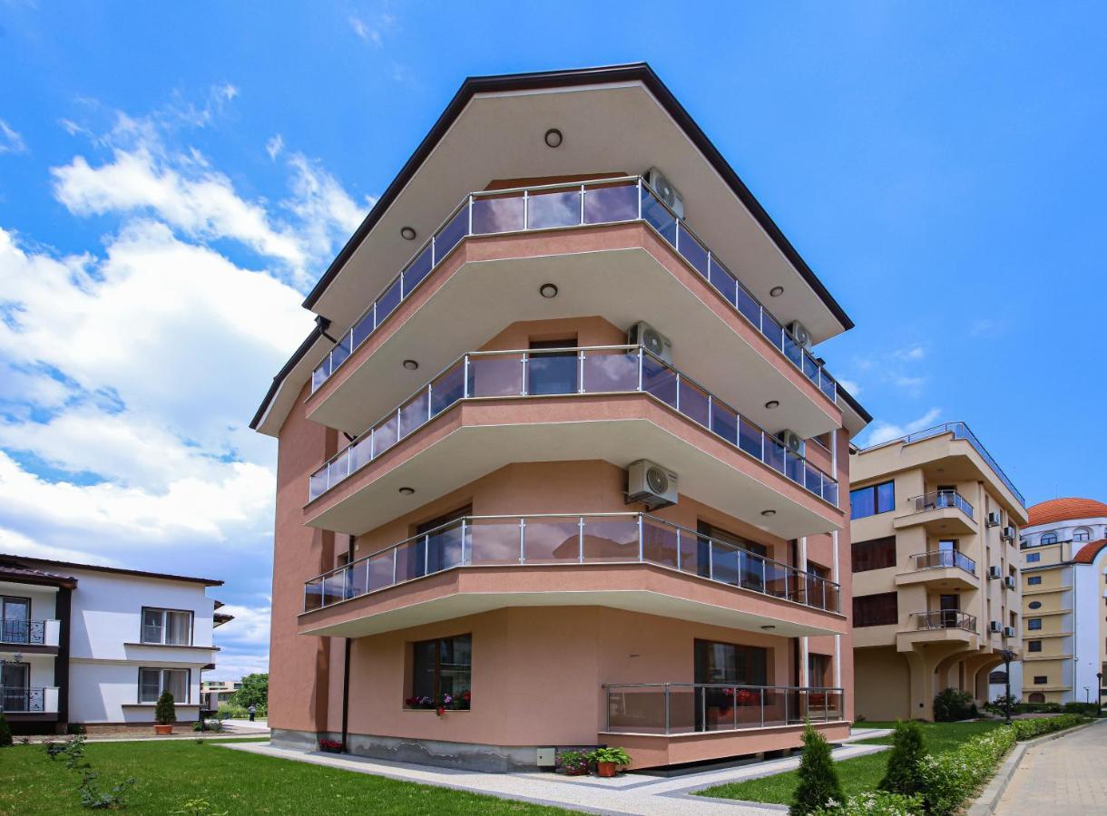Guesthouse Phoenix Obzor Ngoại thất bức ảnh