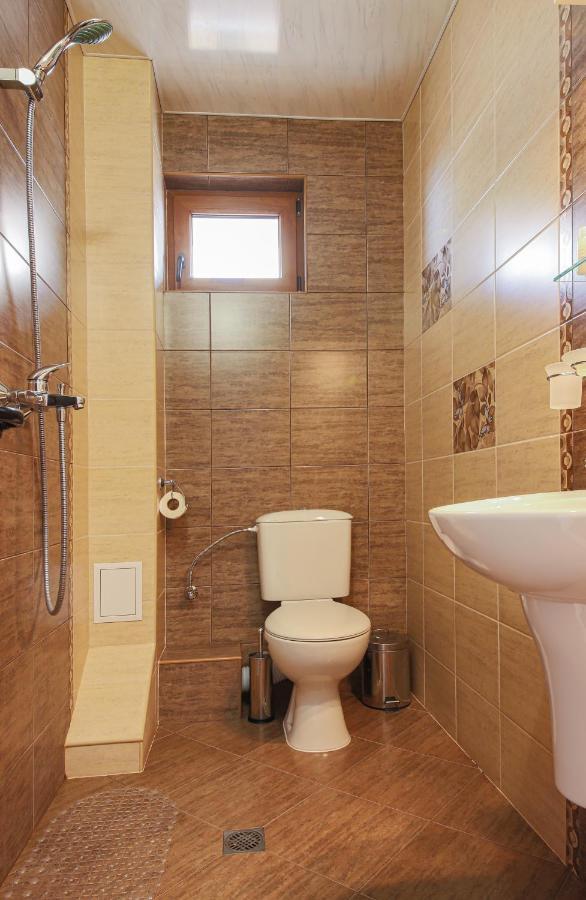 Guesthouse Phoenix Obzor Ngoại thất bức ảnh