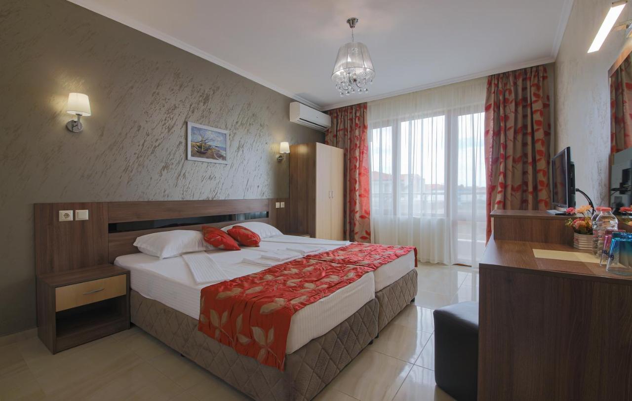 Guesthouse Phoenix Obzor Ngoại thất bức ảnh