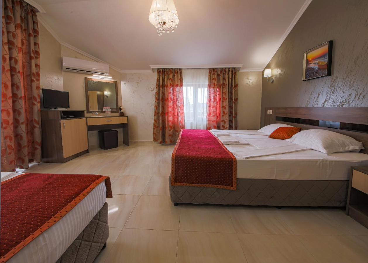 Guesthouse Phoenix Obzor Ngoại thất bức ảnh