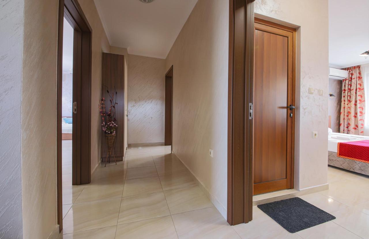 Guesthouse Phoenix Obzor Ngoại thất bức ảnh