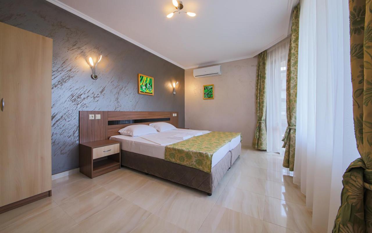 Guesthouse Phoenix Obzor Ngoại thất bức ảnh